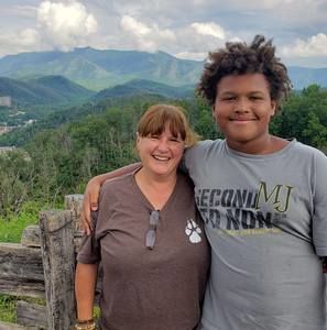 Meet your Posher, Connie